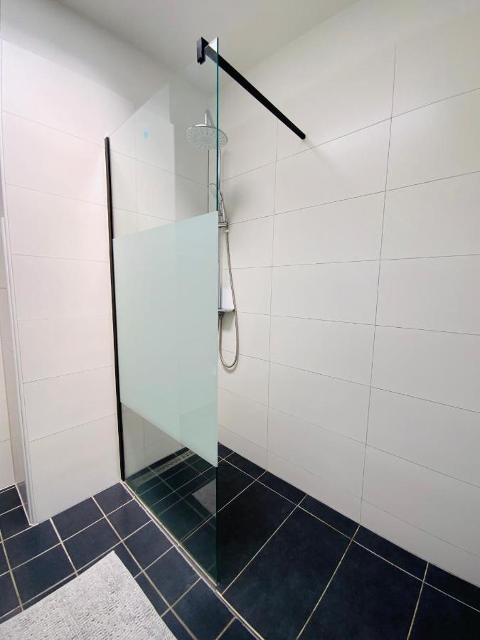 Sehr Schoenes Haus Mit Terasse Naehe Duesseldorf Apartment Krefeld Bagian luar foto
