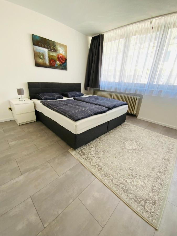 Sehr Schoenes Haus Mit Terasse Naehe Duesseldorf Apartment Krefeld Bagian luar foto
