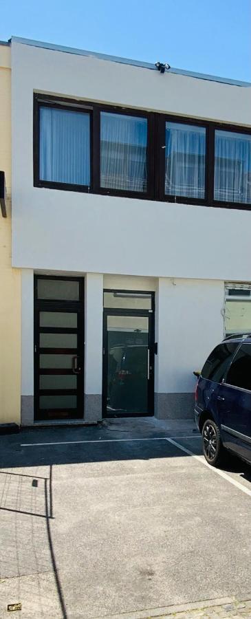 Sehr Schoenes Haus Mit Terasse Naehe Duesseldorf Apartment Krefeld Bagian luar foto
